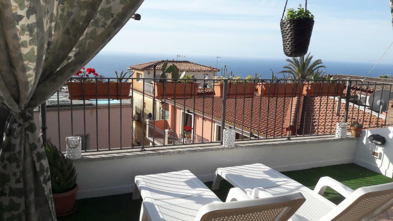 Casa Gio Apartment Таормина Екстериор снимка